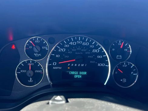 Used 2024 Chevrolet Express 3500 Extended w/ Driver Convenience Package image 12