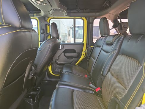 Used 2022 Jeep Wrangler Unlimited Sport AWD/4WD image 15
