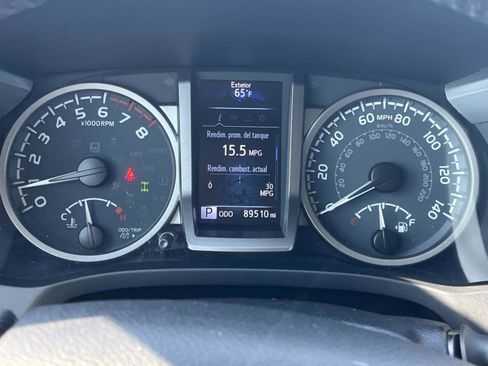 Used 2022 Toyota Tacoma SR5 AWD/4WD image 35
