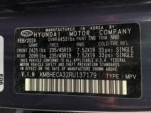 Certified 2024 Hyundai Kona Limited AWD/4WD image 36