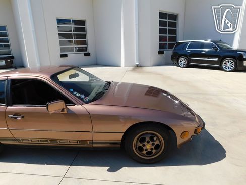 Used 1988 Porsche 924 S image 35