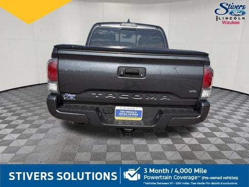 Used 2022 Toyota Tacoma TRD Sport w/ TRD Premium Sport Package AWD/4WD image 7