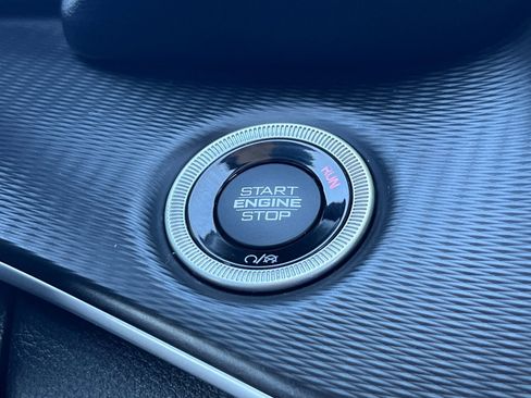 Used 2023 Jeep Grand Cherokee L Laredo image 24