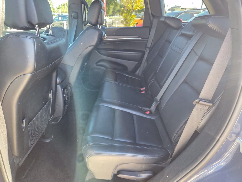 Used 2020 Jeep Grand Cherokee Limited AWD/4WD image 7