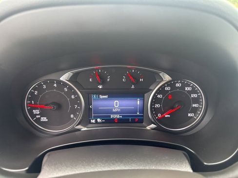 Used 2022 GMC Terrain SLE image 10