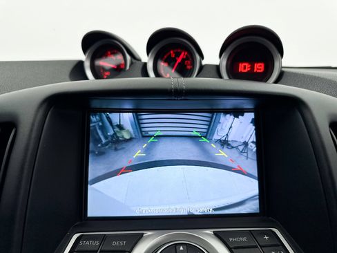 Used 2015 Nissan 370Z Touring RWD image 20