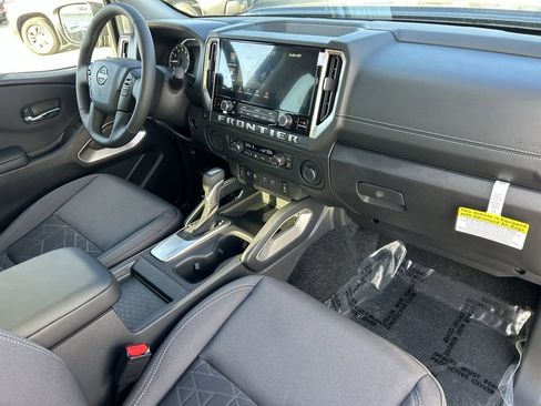 New 2026 Nissan Frontier SV w/ SV Convenience Package image 8