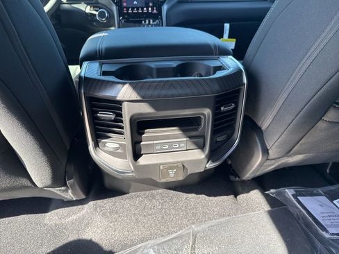 New 2026 RAM 1500 4x4 Crew Cab image 22