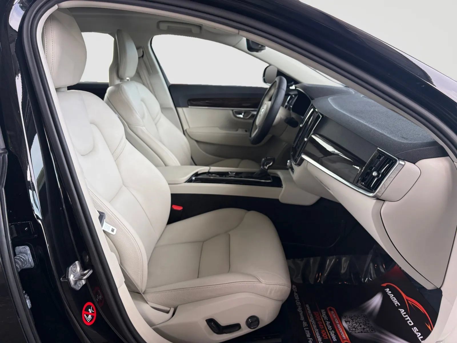 Used 2018 Volvo S90 T6 Momentum w/ Convenience Package AWD/4WD image 20