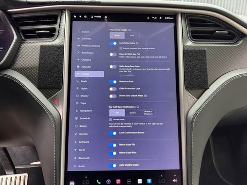 Used 2020 Tesla Model X Performance image 26