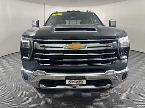 Used 2026 Chevrolet Silverado 2500 LTZ w/ LTZ Convenience Package image 7