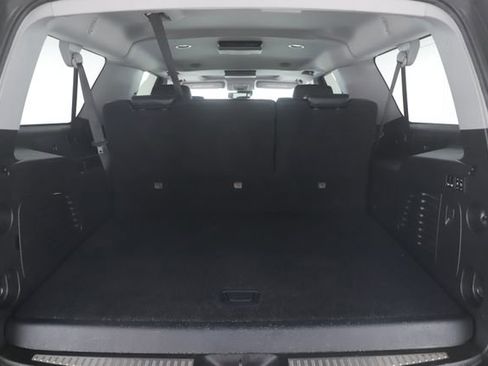 Used 2019 GMC Yukon XL SLT w/ Open Road Package RWD image 32