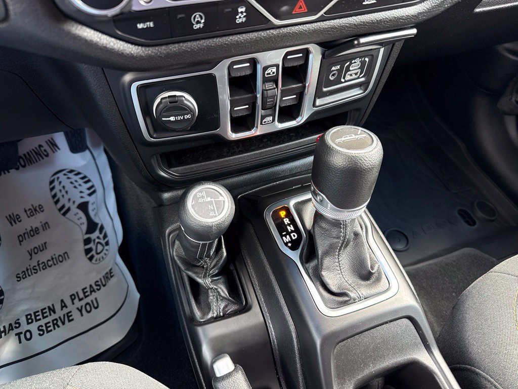 Used 2025 Jeep Gladiator Sport AWD/4WD image 35