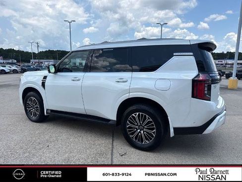 Certified 2025 Nissan Armada SL w/ Captain's Chari Seat Package AWD/4WD image 14