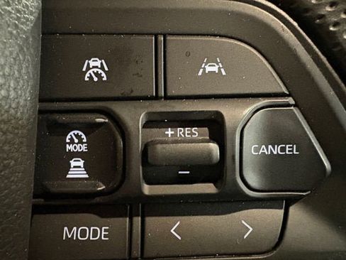 Used 2025 Toyota Tacoma SR5 image 13