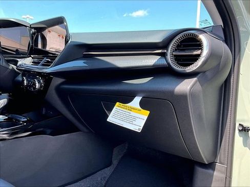 New 2026 Chevrolet Trax ACTIV w/ Driver Confidence Package FWD image 27