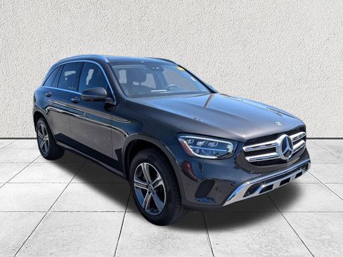 Used 2022 Mercedes-Benz GLC 300 image 1