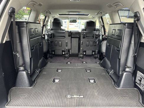 Used 2014 Lexus LX 570 4WD image 35