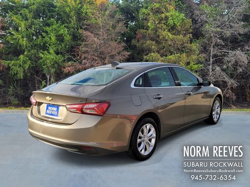 Used 2020 Chevrolet Malibu LT image 17