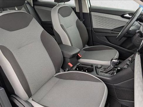 Used 2024 Volkswagen Taos S image 23