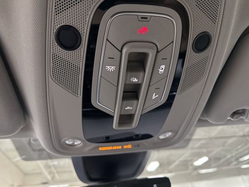 Used 2025 Audi Q7 3.0T Premium Plus image 24