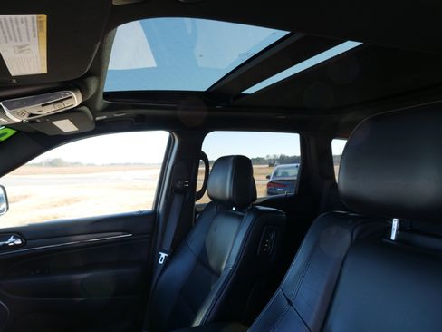 Used 2020 Jeep Grand Cherokee High Altitude image 29