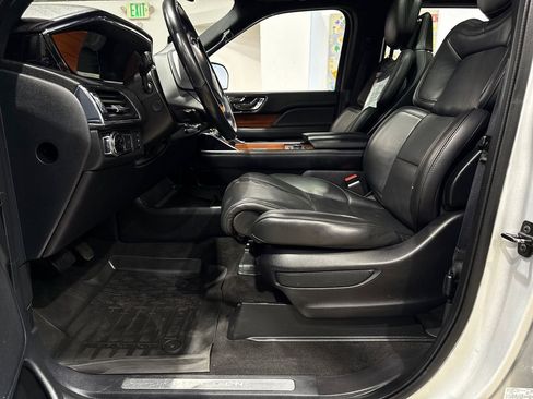 Used 2018 Lincoln Navigator Reserve w/ Technology Package image 80