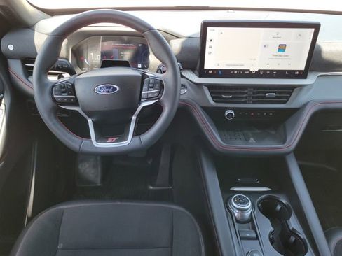 Certified 2025 Ford Explorer ST AWD/4WD image 10