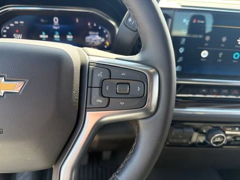 Used 2025 Chevrolet Silverado 1500 LT AWD/4WD image 20