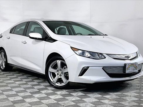 Used 2018 Chevrolet Volt LT w/ Comfort Package image 12