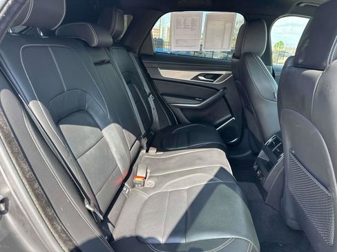 Used 2024 Jaguar F-PACE R-Dynamic S image 12