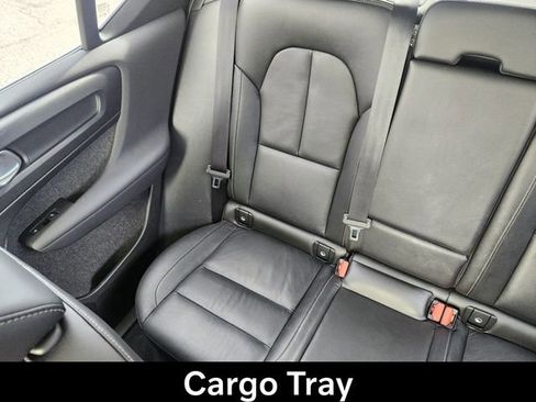 Certified 2023 Volvo XC40 B5 Ultimate w/ Climate Package AWD/4WD image 15
