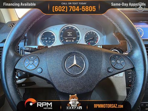 Used 2011 Mercedes-Benz GLK 350 4MATIC image 16