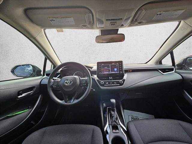 Used 2021 Toyota Corolla LE FWD image 15
