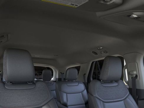 New 2026 Ford Explorer Active image 22