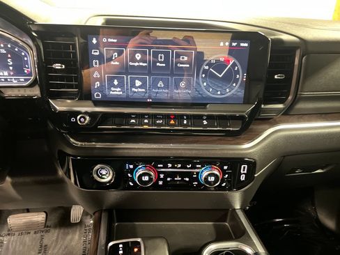 Certified 2023 GMC Sierra 1500 SLT w/ SLT Premium Package AWD/4WD image 23