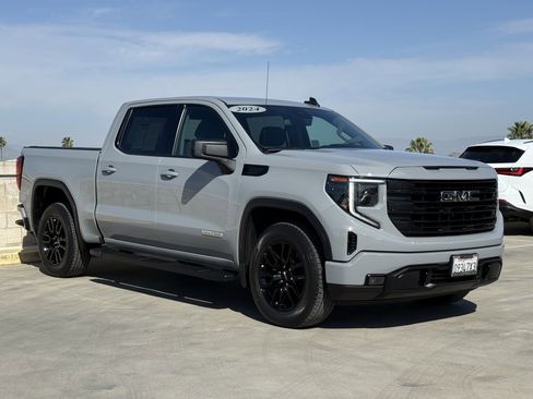 Used 2024 GMC Sierra 1500 Elevation w/ LPO, Elevation Black Package image 2