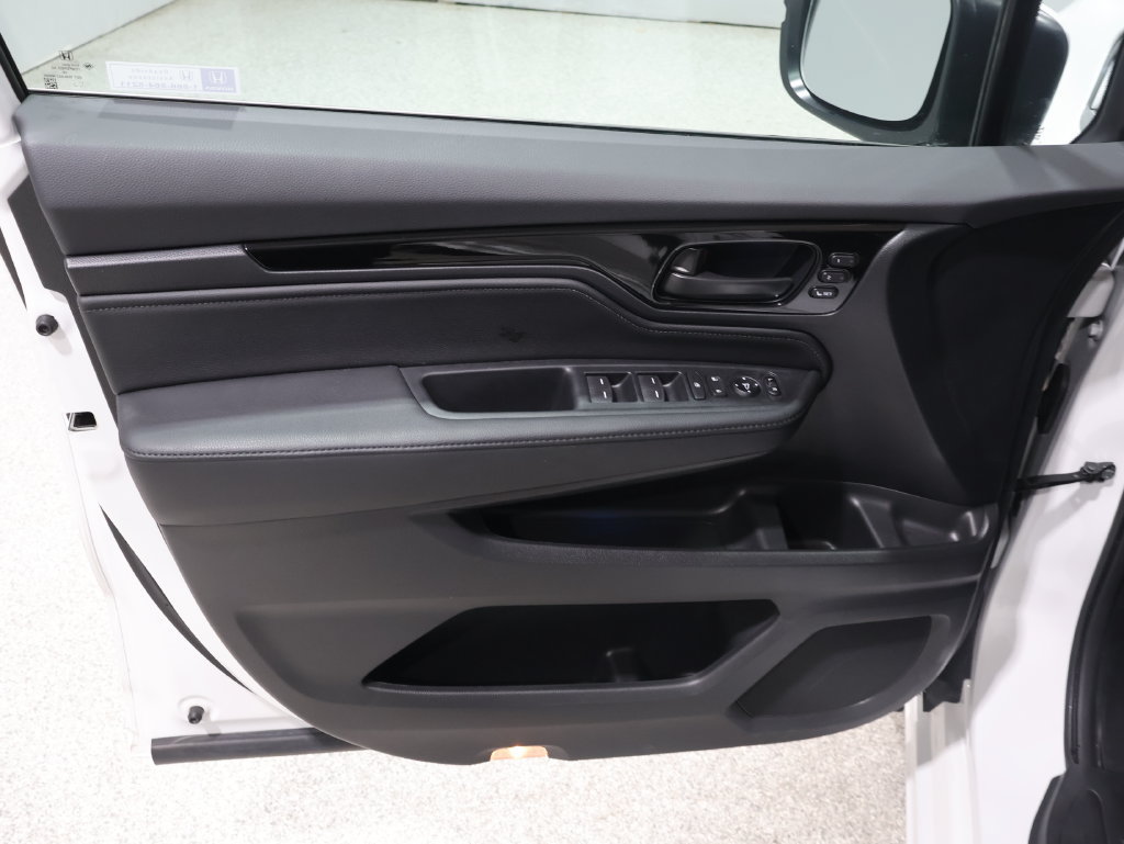 Used 2026 Honda Odyssey Touring image 14