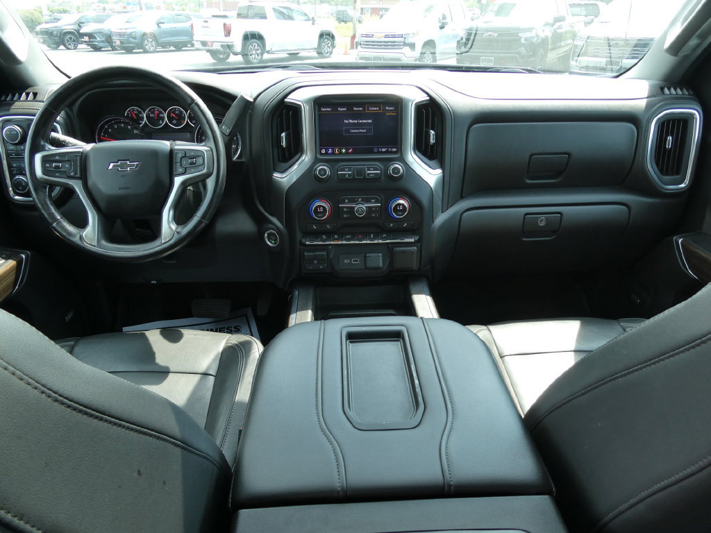 Used 2020 Chevrolet Silverado 1500 LT Trail Boss w/ Midnight Edition AWD/4WD image 21