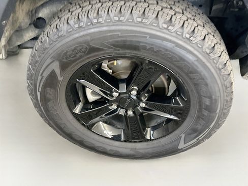 Used 2020 Jeep Wrangler Unlimited Sport AWD/4WD image 11