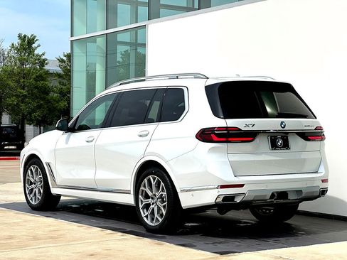 New 2026 BMW X7 xDrive40i image 7