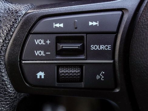 Used 2025 Honda CR-V LX image 25