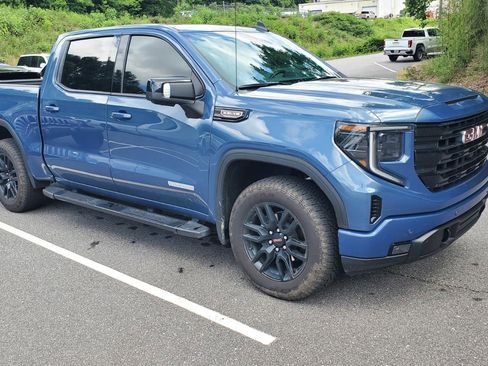 Used 2026 GMC Sierra 1500 Elevation w/ Elevation Premium Package AWD/4WD image 2