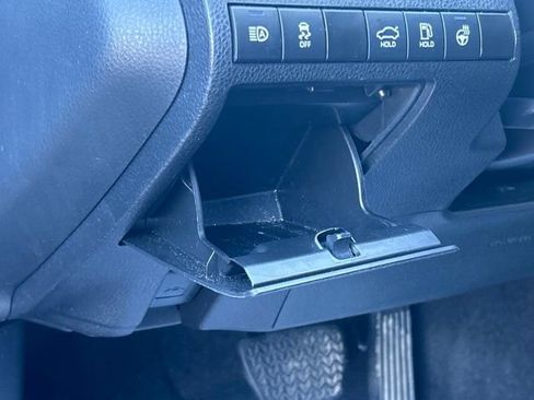 Used 2022 Toyota Camry XSE FWD image 22