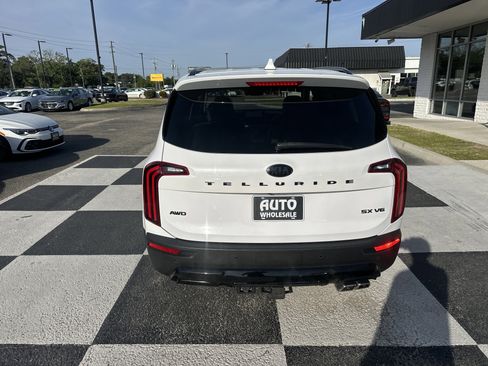 Used 2021 Kia Telluride SX w/ SX Prestige Package AWD/4WD image 4