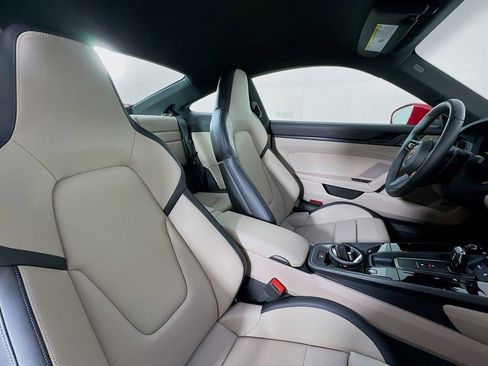 Certified 2026 Porsche 911 Carrera GTS RWD image 28