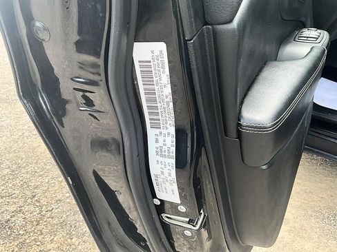 Used 2015 Jeep Cherokee Limited AWD/4WD image 37