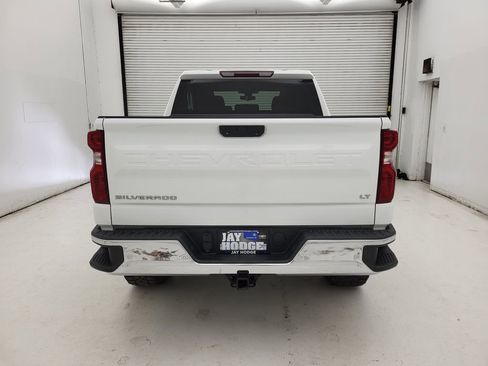 Used 2020 Chevrolet Silverado 1500 LT w/ Convenience Package image 15
