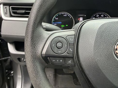 Certified 2022 Toyota RAV4 XLE image 28