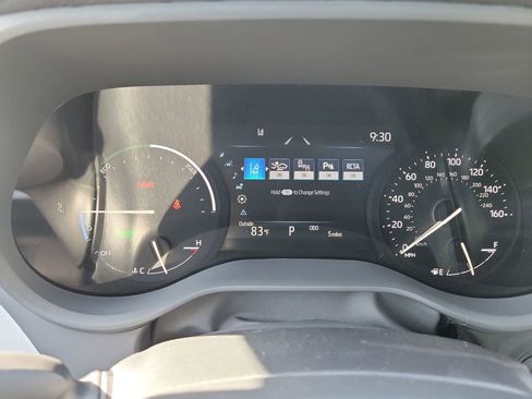New 2026 Toyota Sienna XLE FWD image 13